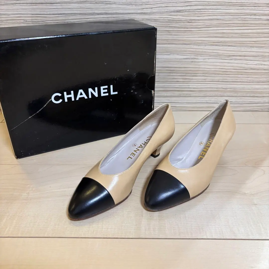 Thumbnail of Chanel Pumps with Box, Beige and Black, Coco Mark, Size 35.5