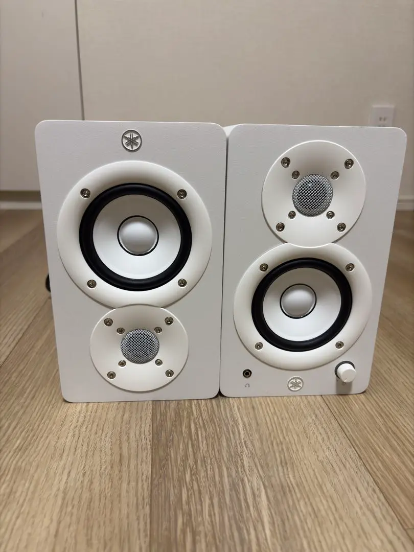 YAMAHA HS3W (ホワイト ペア) / 中古 Amazon.co.jp: ヤマハ YAMAHA パワードスタジオモニター