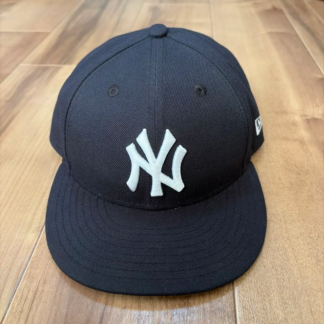 Thumbnail of New Era 9FIFTY Black Baseball Cap