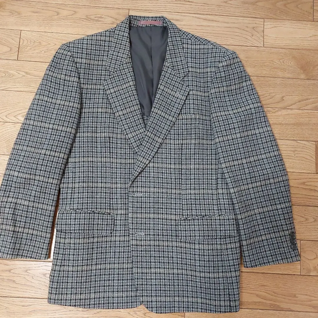 Thumbnail of Thick tweed jacket for autumn and winter