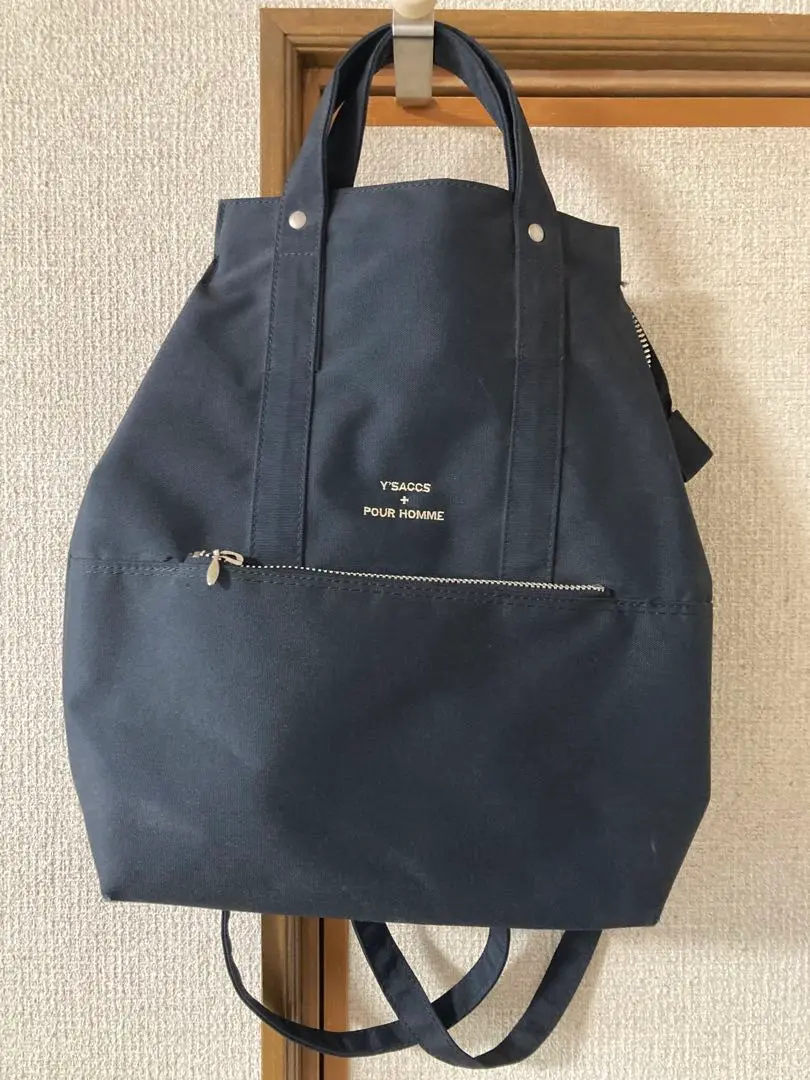 Y'SACCS イザック×POUR TOUS ボディーバッグ リュックサック 黒