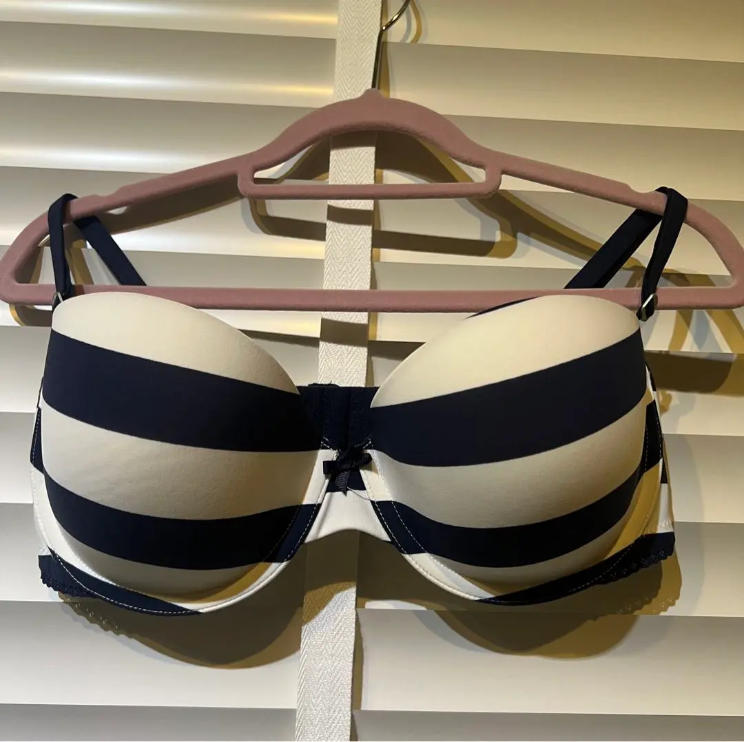 ✦GILLY HICKS✦ギリーヒックス✦ブラジャー✦新品未使用✦３点セット✦ Gilly Hicks - ✦GILLY HICKS✦ギリーヒックス✦ブラジャー