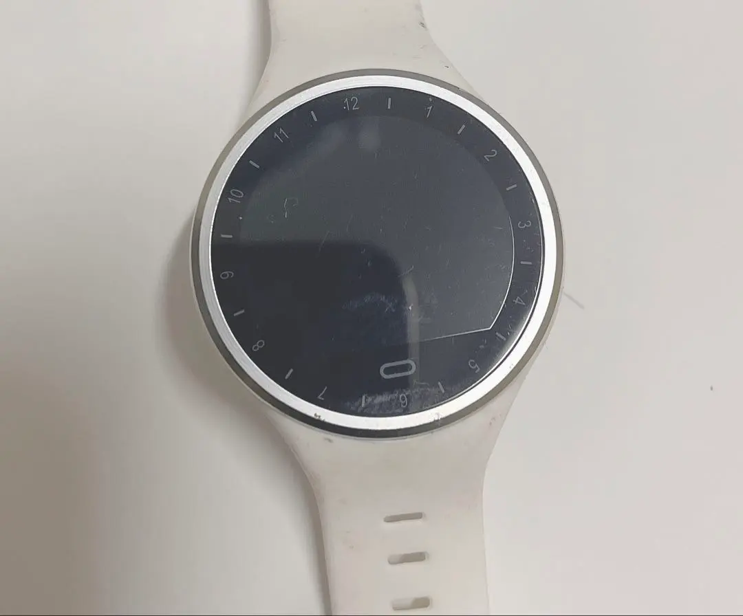 白色 智慧手錶 心率監測器 的縮圖