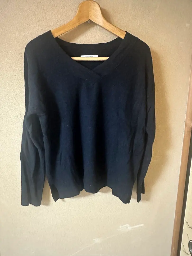 Thumbnail of BACK NUMBER Black V-neck Knit M