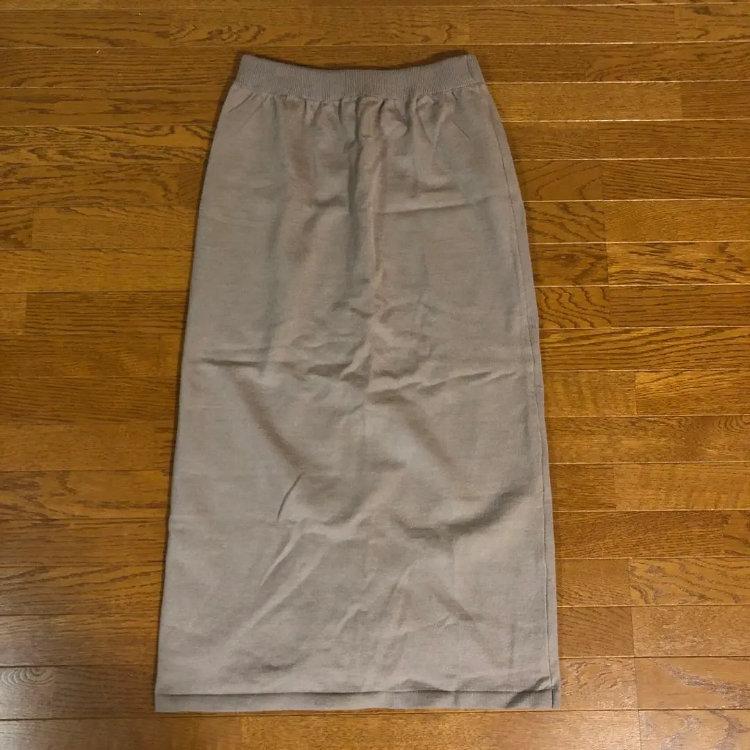 Thumbnail of ☆ Beautiful Style, Simple, Long Tight Skirt, Used Excellent Condition ☆