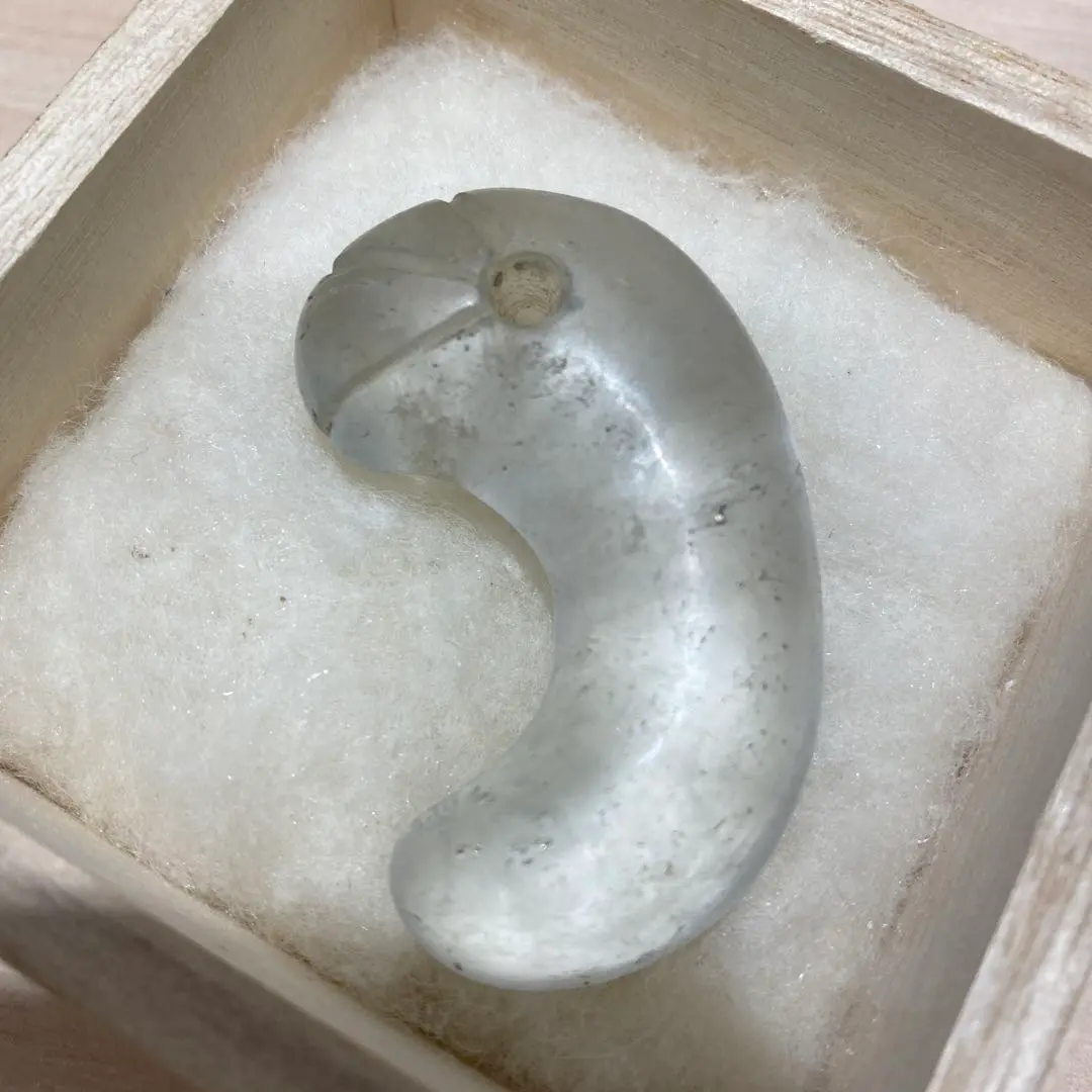 古墳時代　ガラス玉　水晶製切子玉　勾玉　縄文　土器　石器　仏像 誠実】 水晶製切子玉とガラス玉 土器 石器 縄文 勾玉 古墳時代