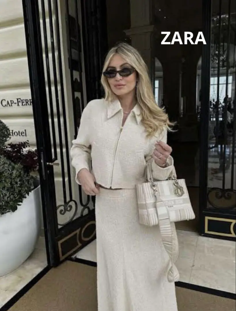 ZARA ストラクチャーボンバージャケット 、スカートセットアップ　新品未使用 ZARA ストラクチャーボンバージャケット 、スカートセットアップ
