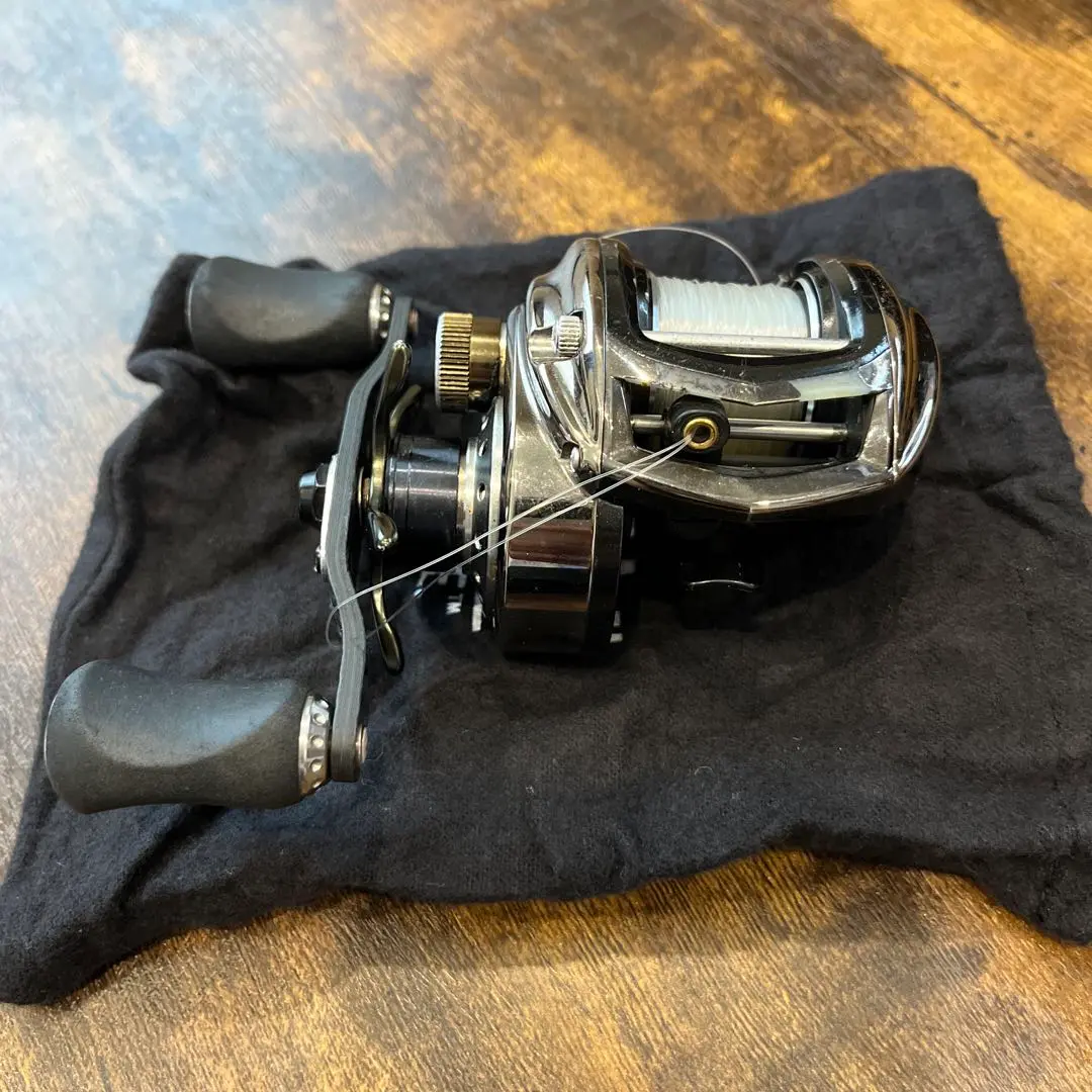 Abu Garcia 18 REVO ELITE7 IB レボ　エリート 右巻き Abu Garcia 18 REVO ELITE7 IB レボ エリート 右巻き（Revo LV7