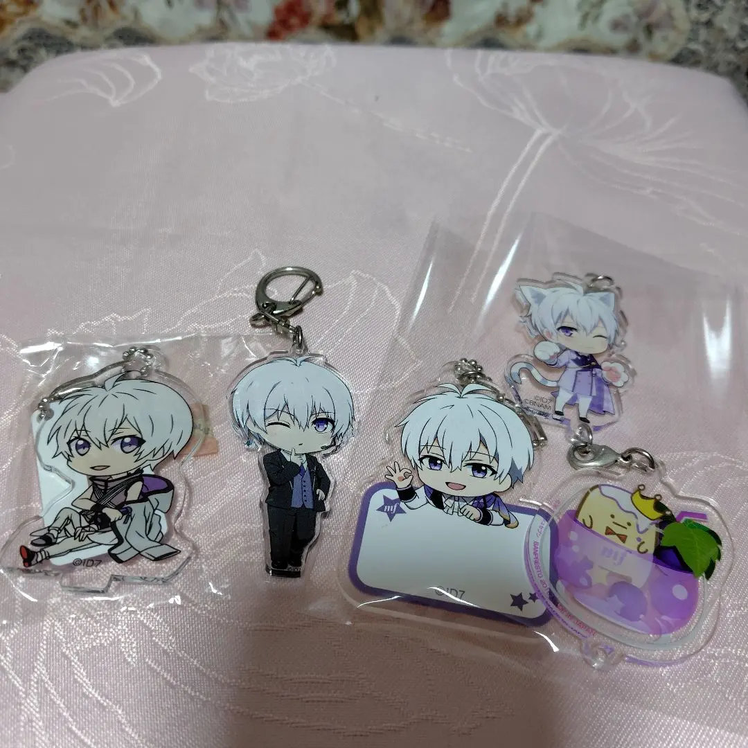 Thumbnail of Idolish7 / I7 / Sogo Osaka Acrylic Strap