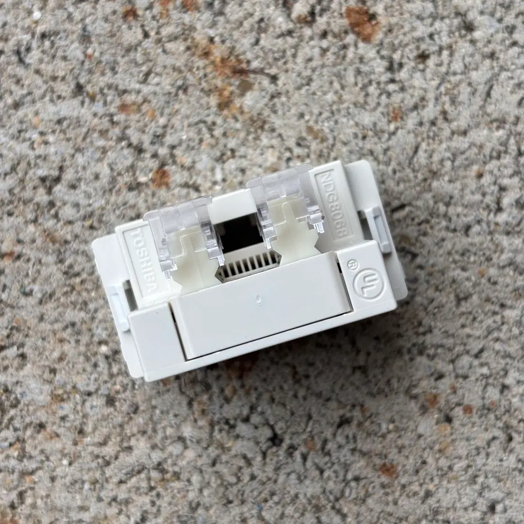 Thumbnail of TOSHIBA Toshiba LAN Modular Outlet 74131320 5 pieces