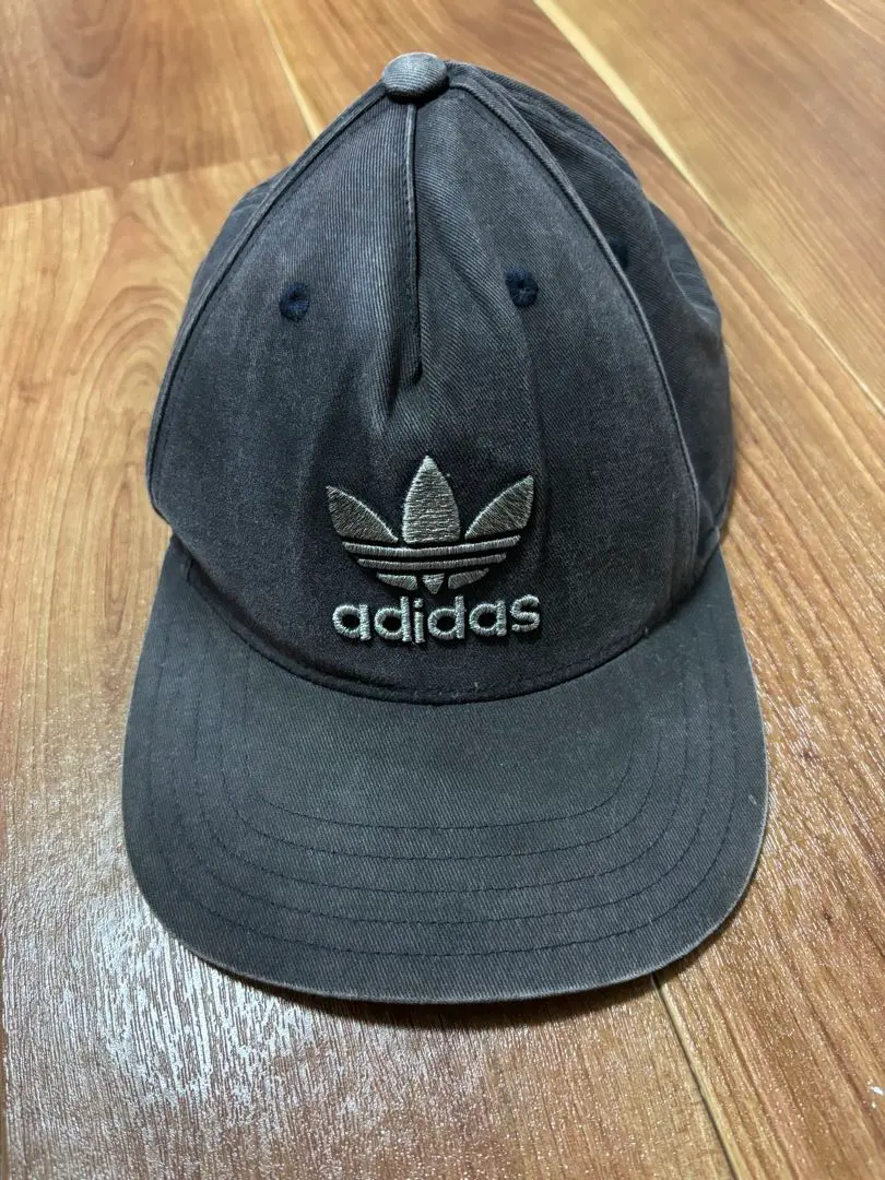Thumbnail of Adidas cap / hat