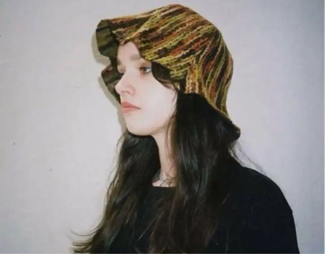 帽子 PERVERZE NewEraPERVERZE ScrapLogoBeanie PERVERZE（パーバーズ）の「New Era PERVERZE Scrap Logo Cap