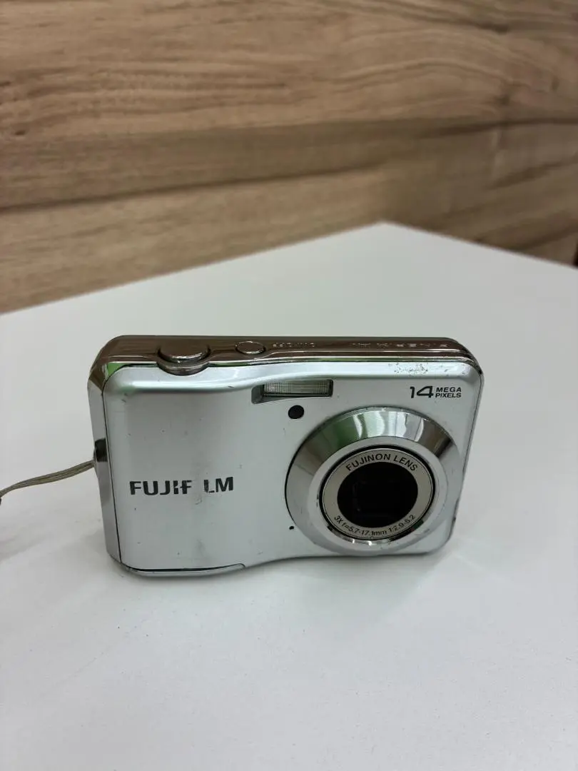A7631 FUJIFILM FinePix AV210 シルバー デジカメ A7631 FUJIFILM FinePix AV210 シルバー デジカメ - メルカリ