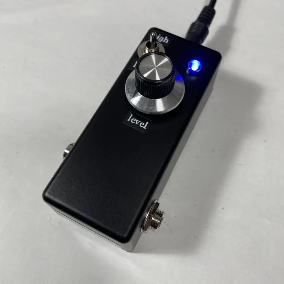アウトレット自作BOSS CE-1プリアンプ/TA7136AP仕様/黒 自作BOSS CE-1プリアンプ/TA7136AP仕様/黒
