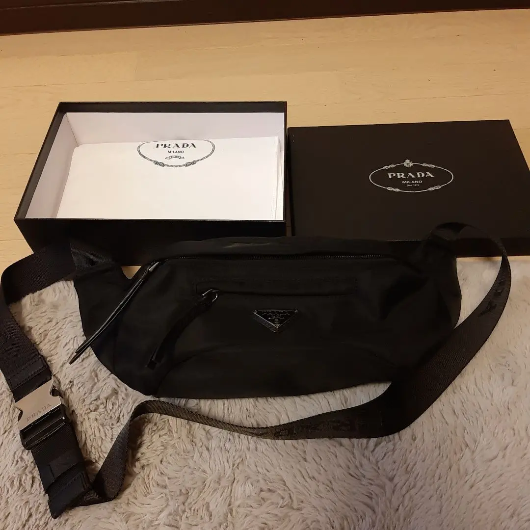 【プラダ】 PRADA ポーチ こいぬのマリリン 1M1214 プラダ】 PRADA ポーチ こいぬのマリリン 1M1214 - メルカリ
