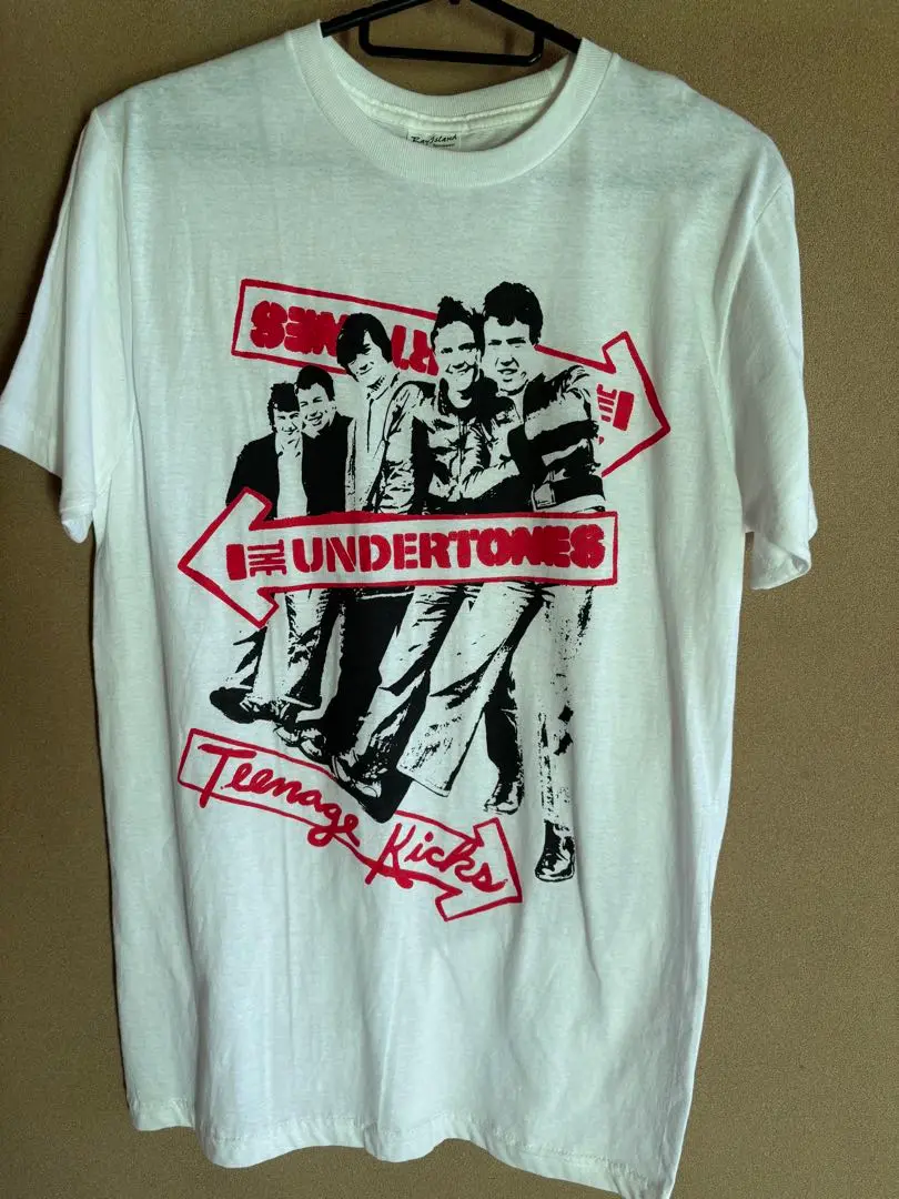 DAY6 x UNDERTONES ソンジン sungjin コラボ Tシャツ