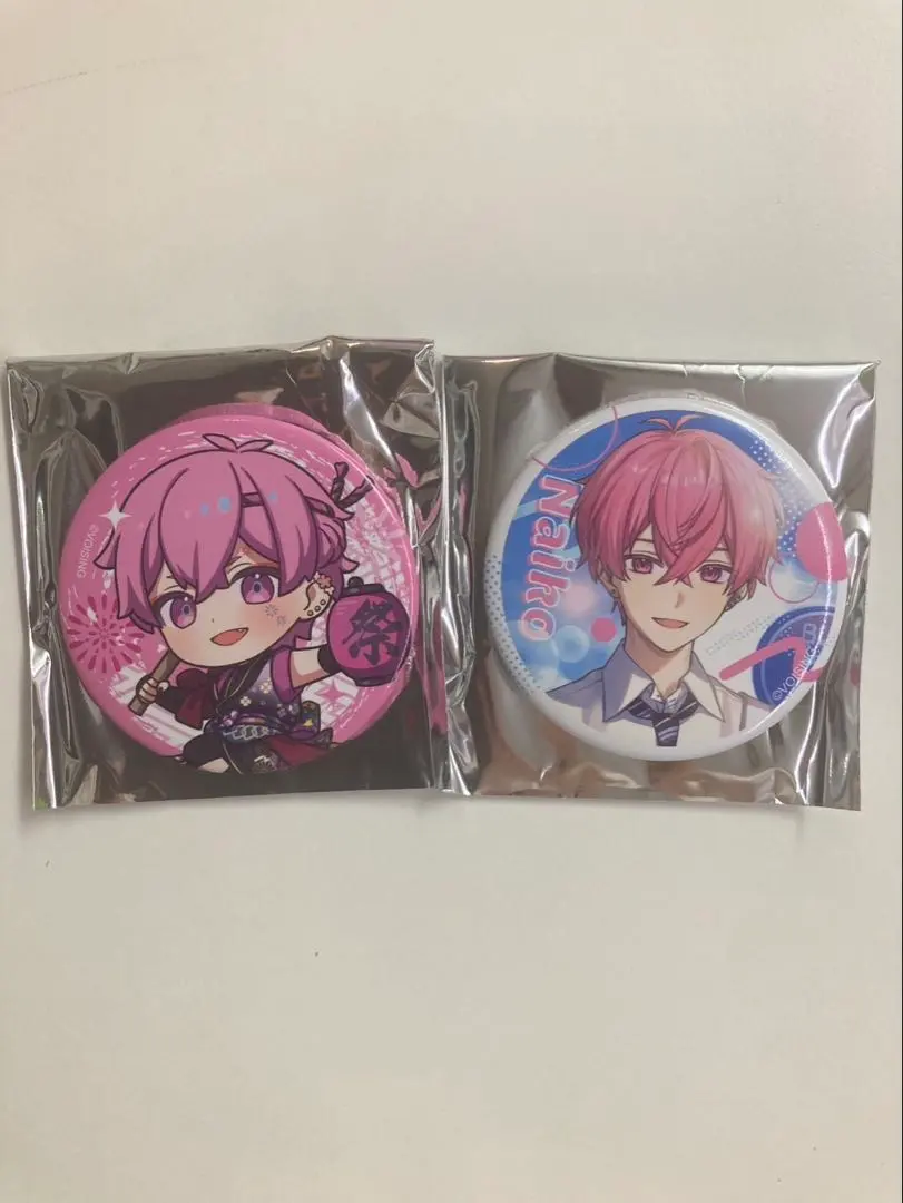 Thumbnail of Irre:s Naiko Can Badge Set of 2