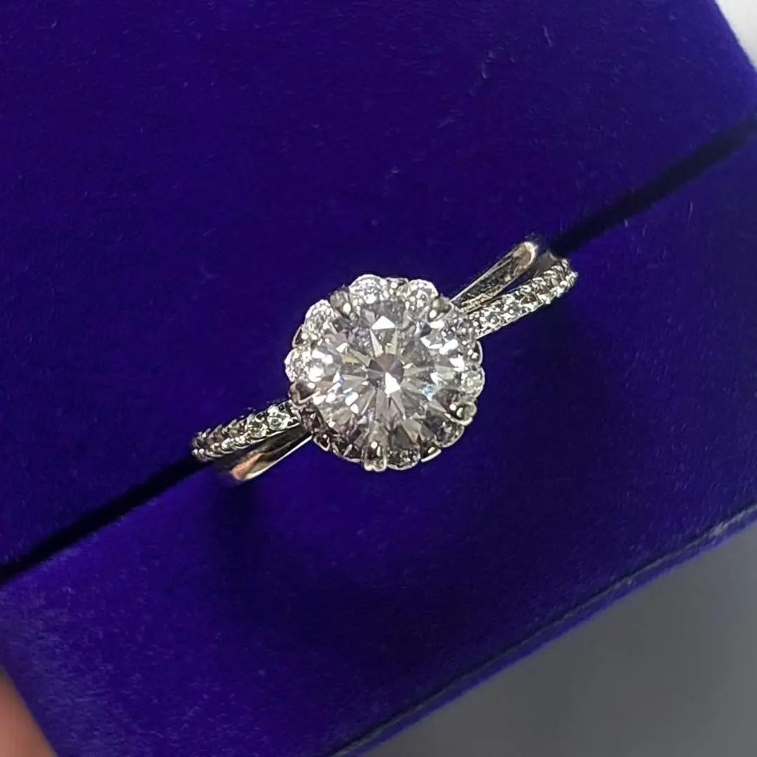 Thumbnail of "Estate Liquidation" K18 Gold D1CT Engraved Diamond Ring, Size 13