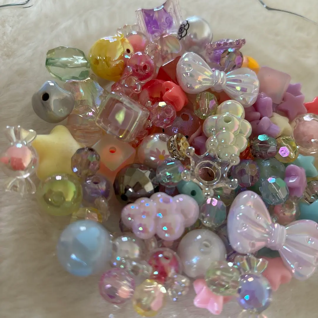 Thumbnail of Colorful bead set