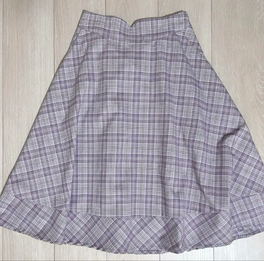 Thumbnail of Fint Pastel Lavender Hem Switch Check Pattern Flare Skirt with Pockets