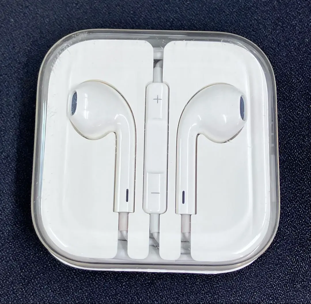 Thumbnail of Apple iPhone Genuine Earphones (Jack Type)
