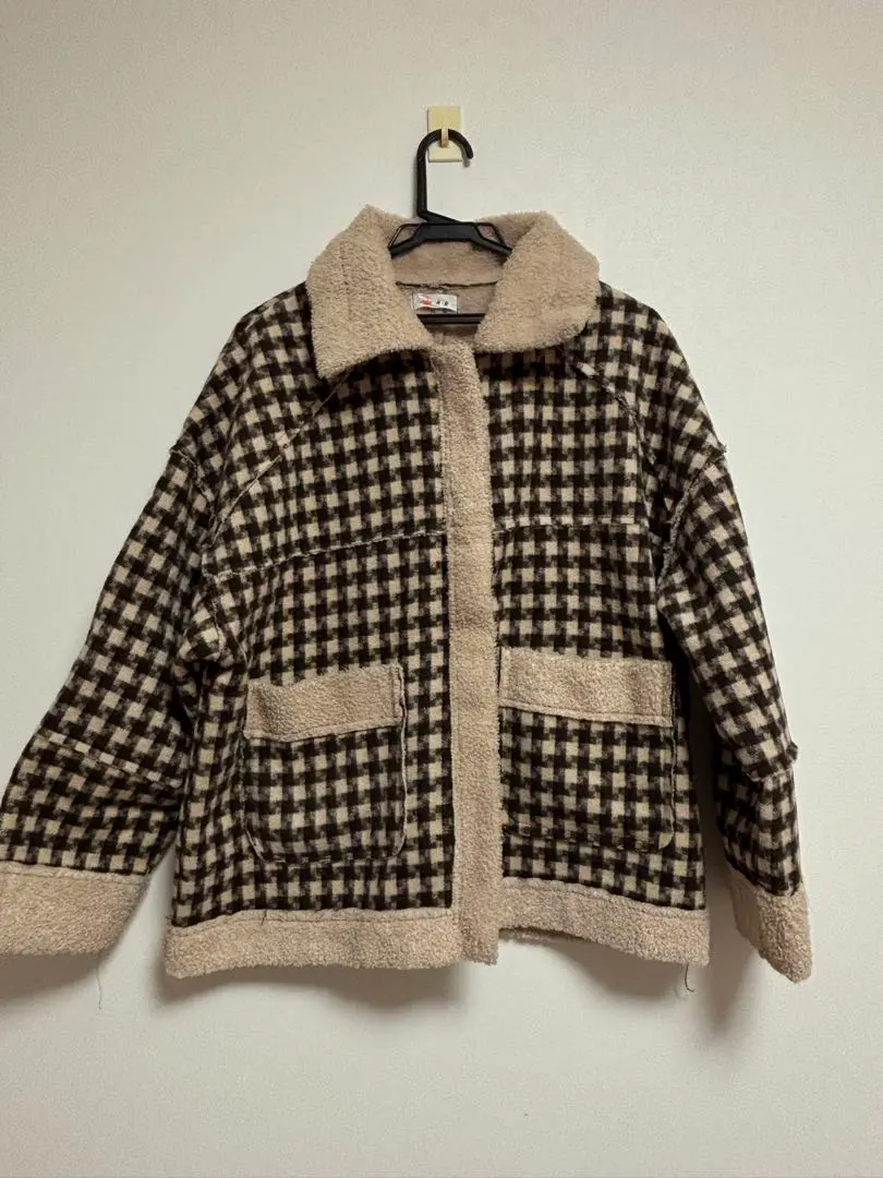 B.R. 格紋 仿羊羔毛外套 的縮圖