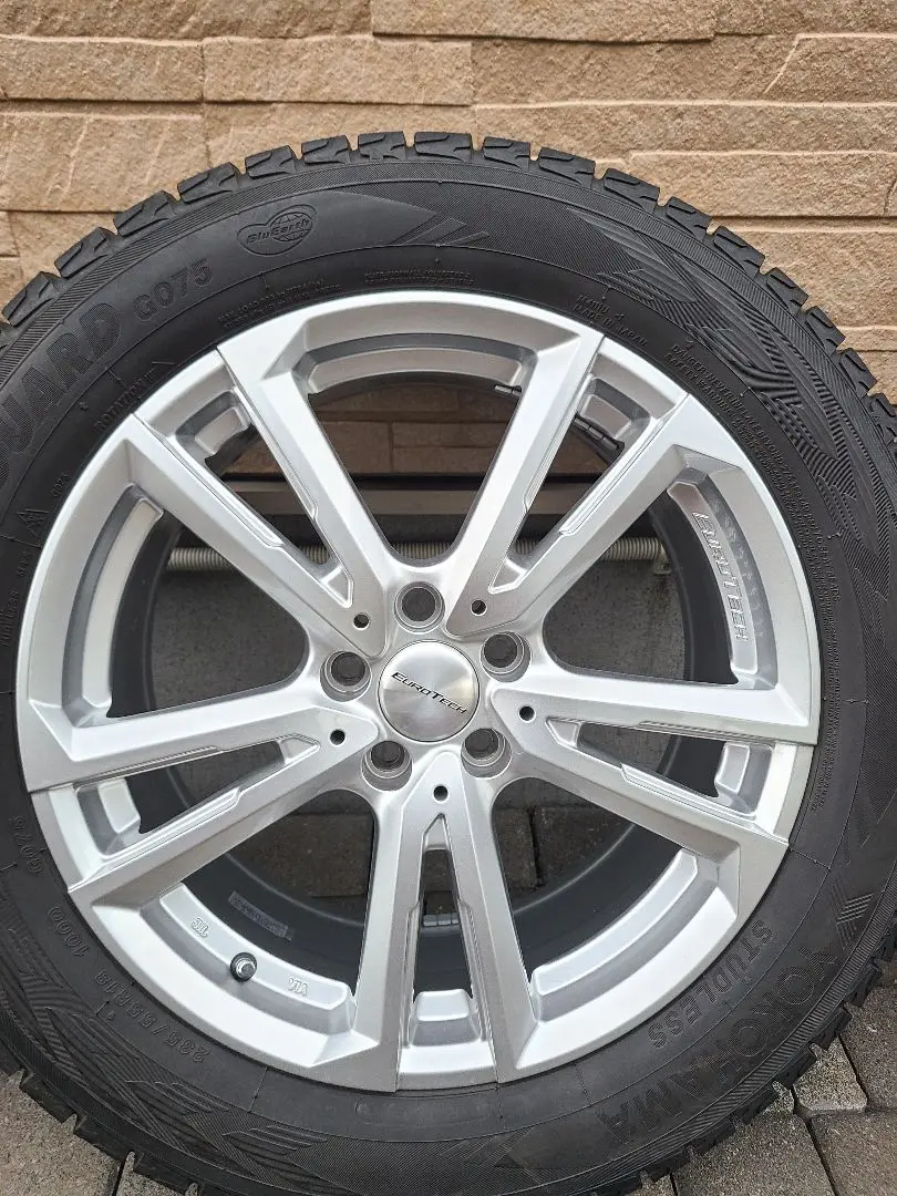 バリ溝 美品】ボルボ XC40 純正サイズ ユーロテック 18in 8J +45