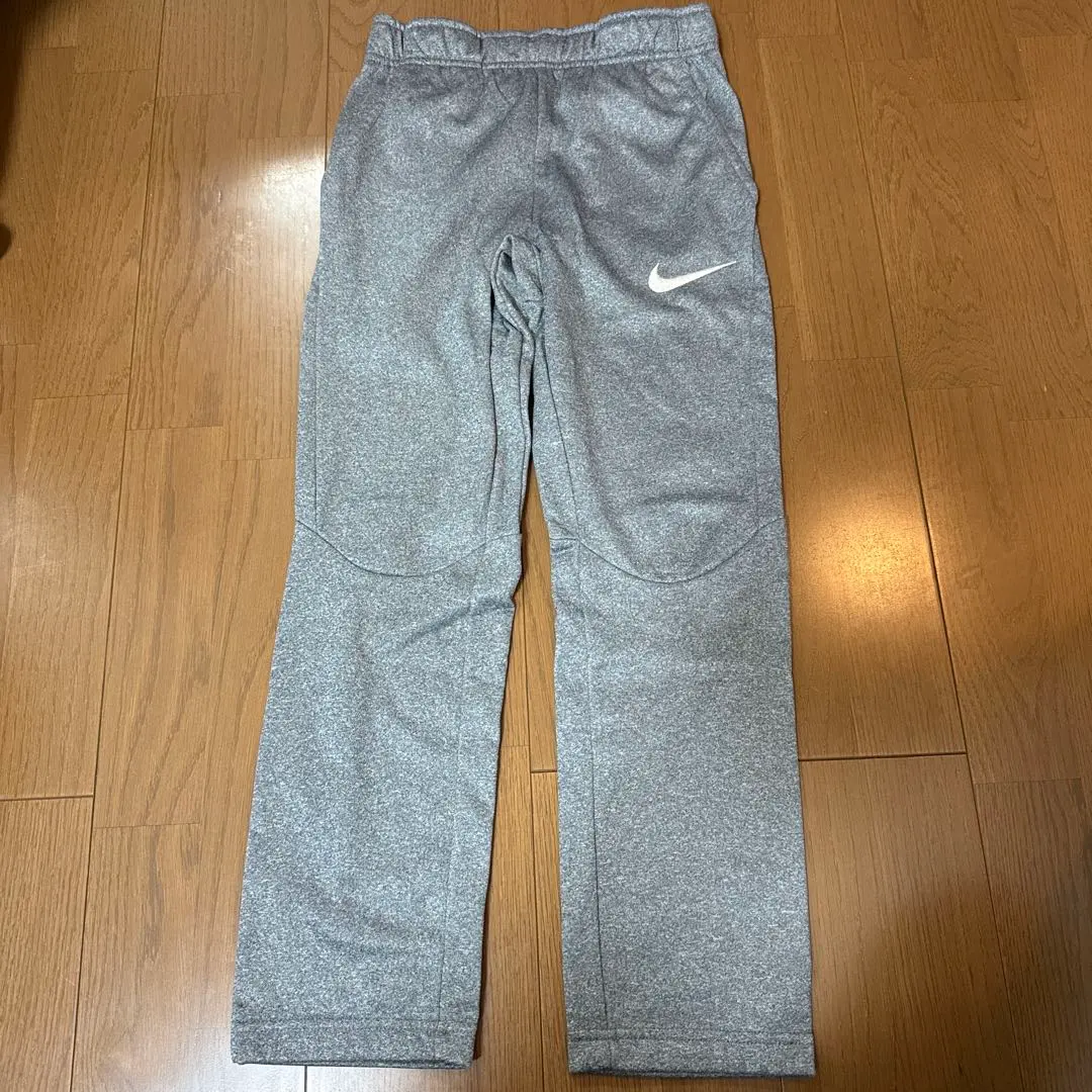 Nike DRI-FIT 灰色 運動衫 M 的縮圖