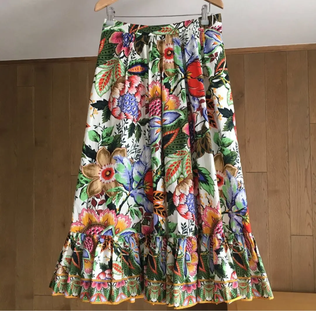 ETRO エトロ フレアスカート ペイズリー柄 膝丈 コットン 2025年最新】Etro フレアスカートの人気アイテム - メルカリ