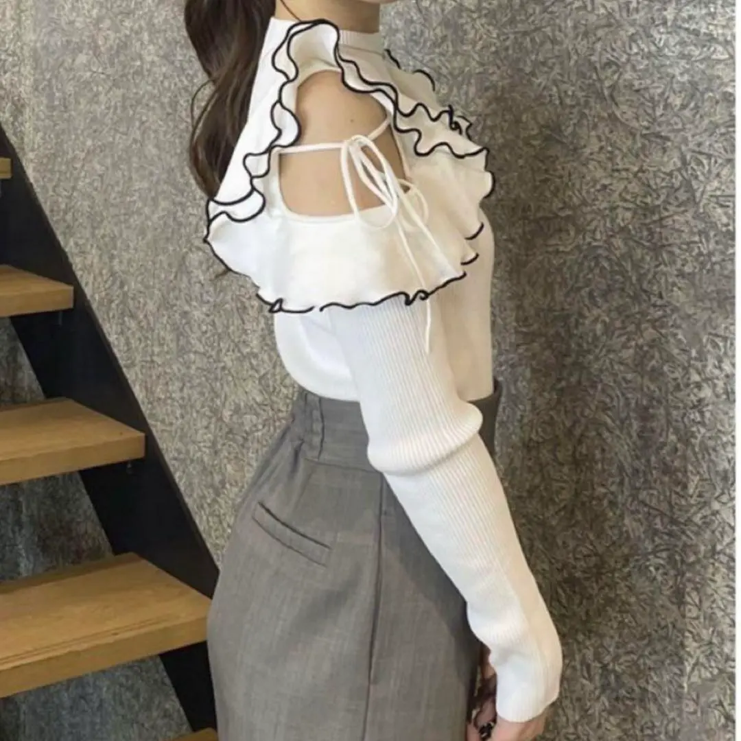 露肩荷葉邊針織衫 dazzlin 白色 的縮圖