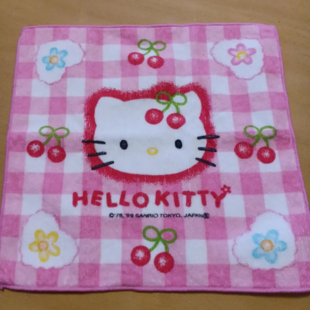Thumbnail of Hello Kitty Sanrio Towel Handkerchief Retro