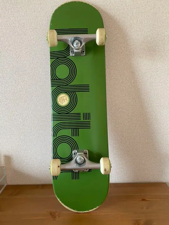 スケボー　コンプリート　HABITAT VENTURE RIPTILE スケボー コンプリート HABITAT VENTURE RIPTILE