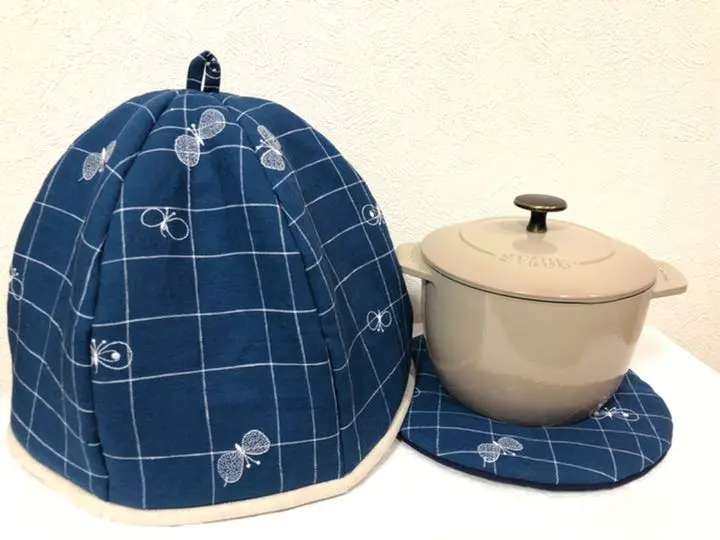 ルクルーゼポットカバーセット（ランチョンマットた付き） Amazon｜ル・クルーゼ(Le Creuset) 保温調理 カバー ポット