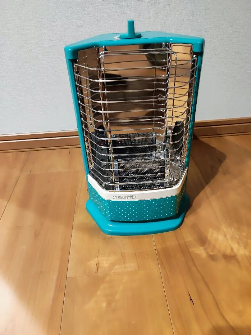 ▽Dd左1017 イワタニ ホースノン カセット暖 CB-3 グリーン ストーブ 楽天市場】イワタニ Iwatani カセットガスストーブ マイ暖III CB