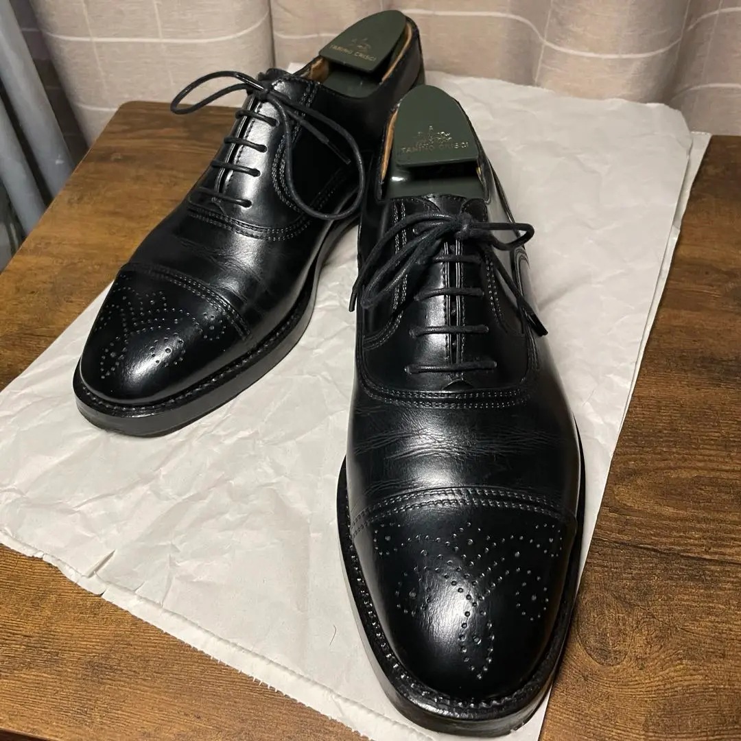 美品✨TANINO CRISCI ストレートチップ ビジネスシューズ メダリオン 美品✨TANINO CRISCI ストレートチップ ビジネスシューズ メダリオン
