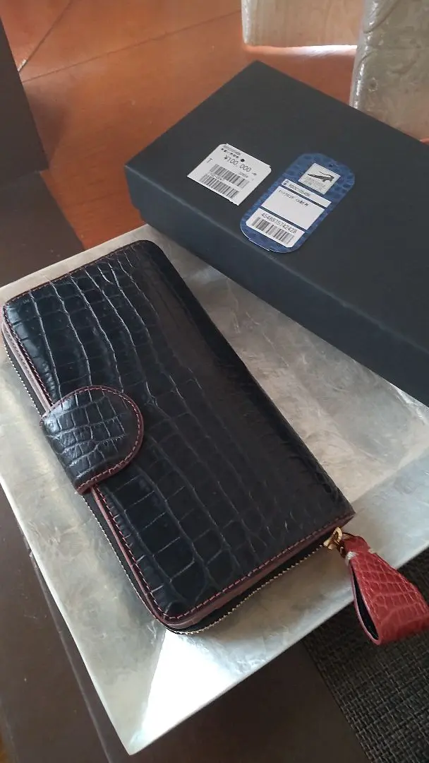 チビナイル ペコラ長財布　極美品 楽天市場】CIVINILE【チビナイル】 ペコラ ラウンドファスナー長