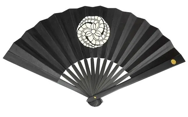 手慣らし鉄扇 扇子 夏祭り 日本刀 刀兜図時代鉄扇 刀装具 居合い 侍 コスプレ 時代劇,鉄扇｜模造刀や居合刀、戦国武将グッズの【忍屋】