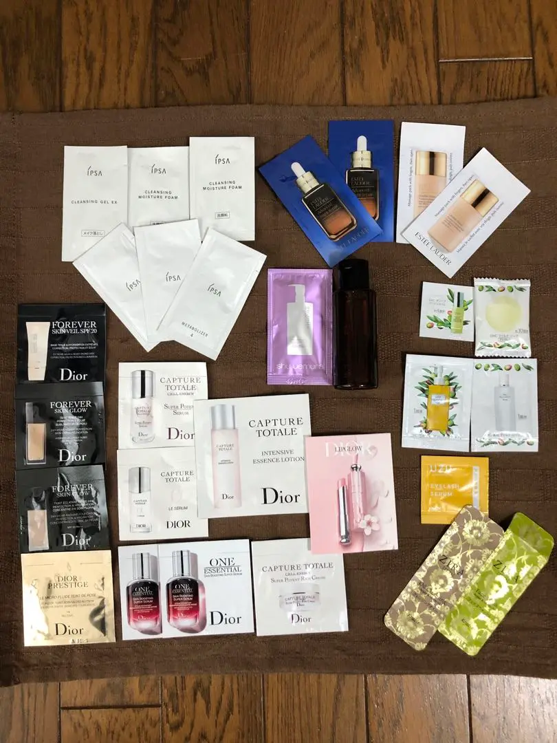 【現品＆サンプルセット】CHANEL/Dior/クレドポーボーテ/フローレス等 現品＆サンプルセット】CHANEL/Dior/クレドポーボーテ/フローレス等