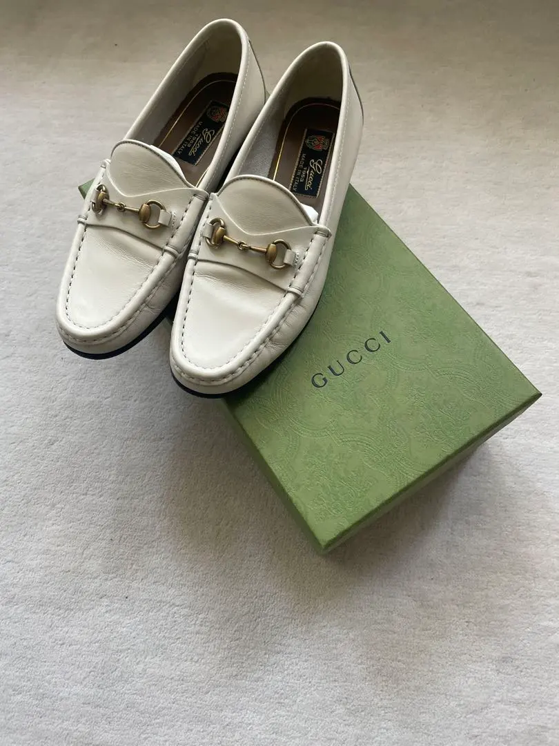 Thumbnail of 36 White Gucci Loafer Horsebit