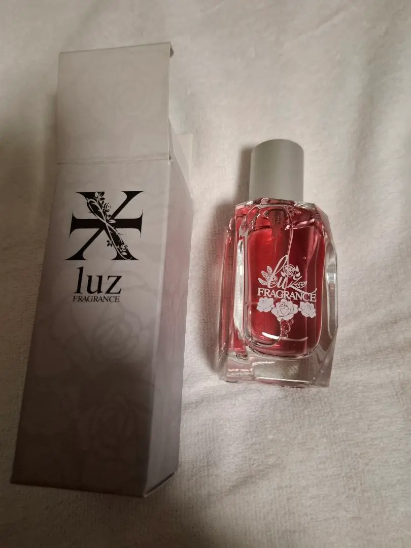 新品未使用　シスター luz オードトワレ 30ml　luz 歌い手 香水 歌い手 luz SISTER グッズ 香水 オードトワレ 30ml - メルカリ