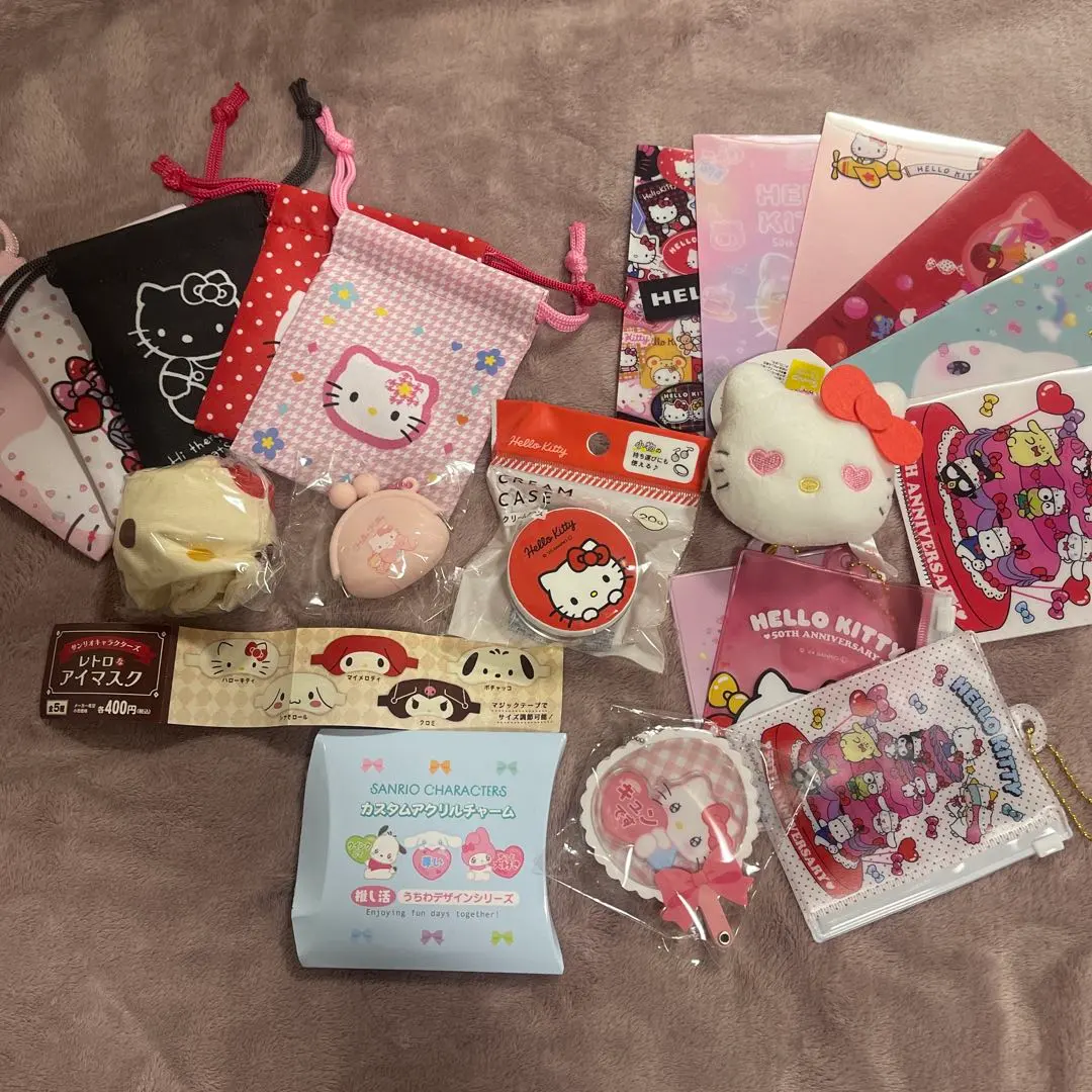 Thumbnail of ✴︎Hello Kitty 50th Anniversary Item Set