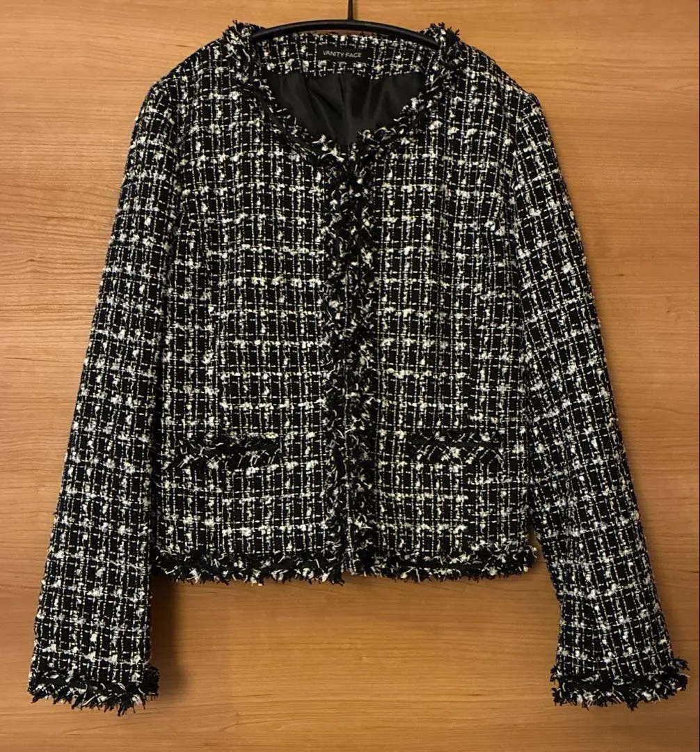 Thumbnail of Collarless jacket for entrance ceremonies and graduation ceremonies