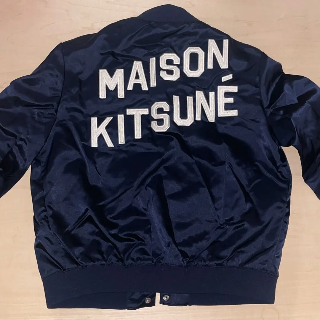 希少】Maison Kitsune メゾンキツネ 総柄 スタジャン ブルゾン