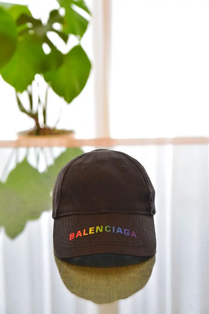 2025年最新】balenciaga キャップ レインボーの人気アイテム