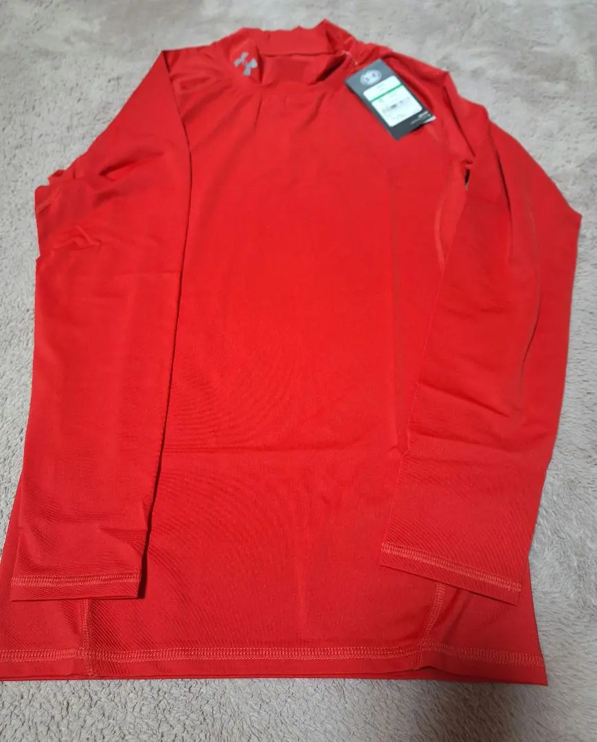 Thumbnail of Under Armour Training Long Sleeve Shirt, L, Red