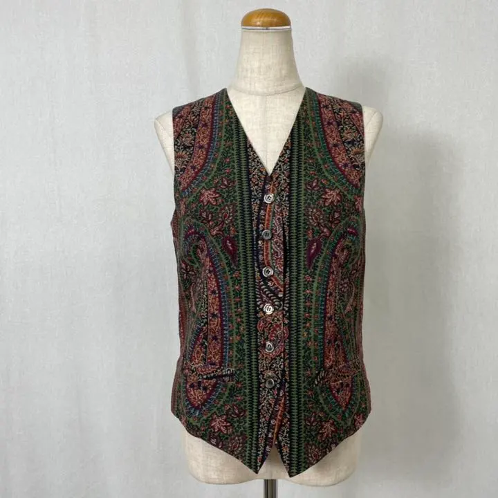 Thumbnail of E774 Used Vintage Patterned Retro Vest Gilet Top
