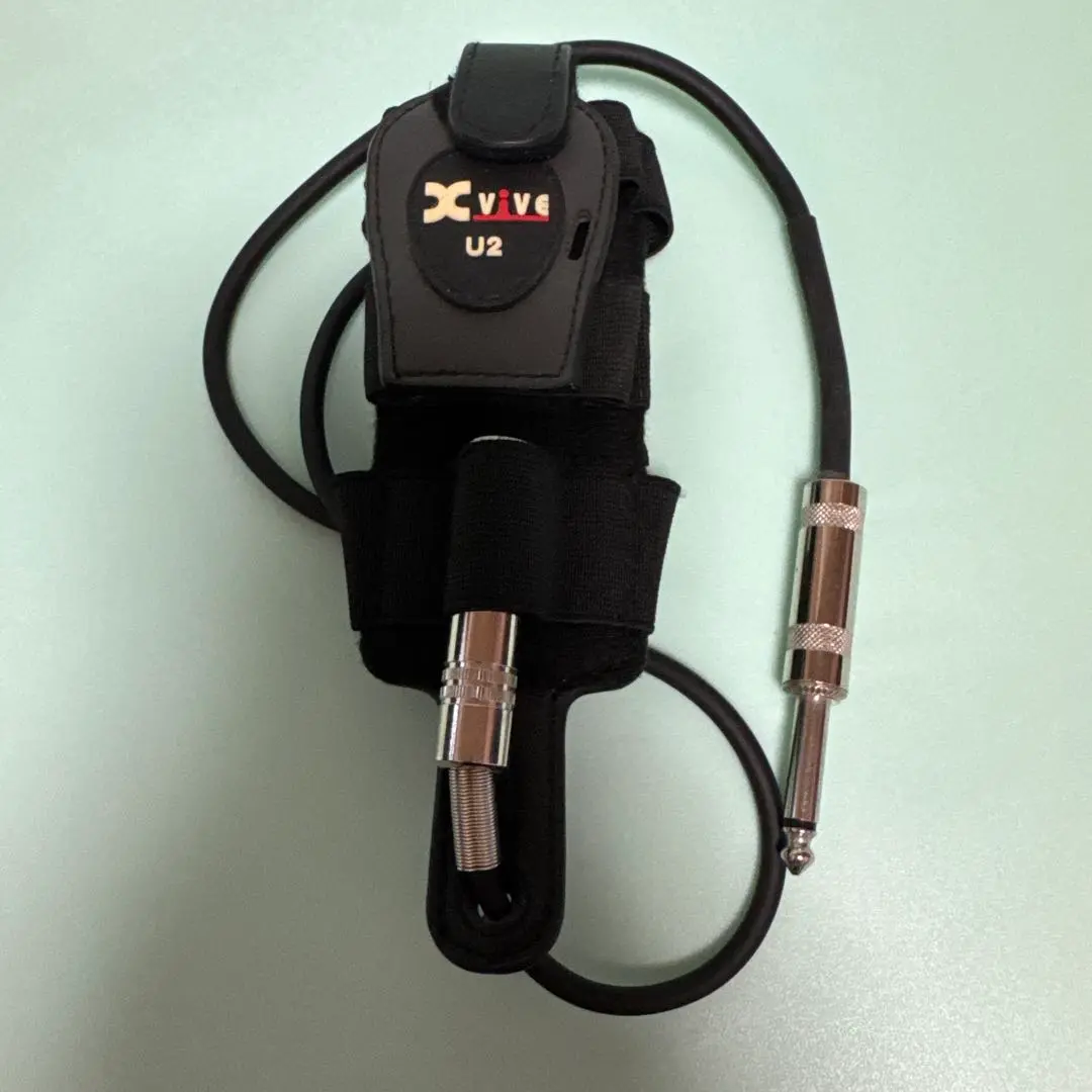 新品同様 Xvive XV-U2 BK＋未使用専用ホルダーセット 新品同様 Xvive XV-U2 BK＋未使用専用ホルダーセット