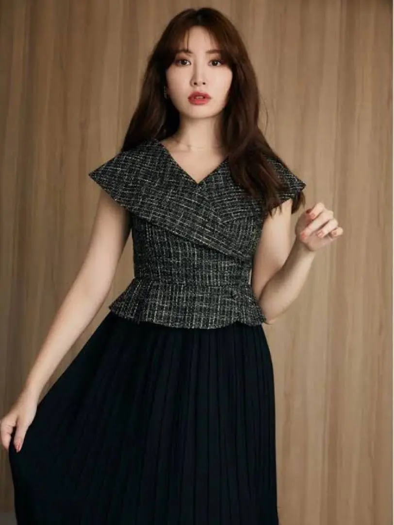 ワンピース Herlipto Siena Big Collar Pleated Dress 2025年最新】siena big collar pleatedの人気アイテム - メルカリ