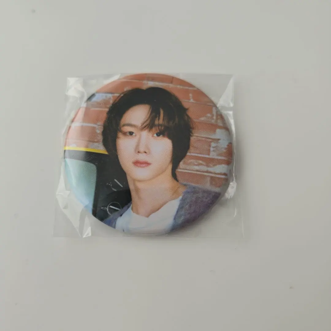 鄰家男孩 李相虎 徽章 的縮圖