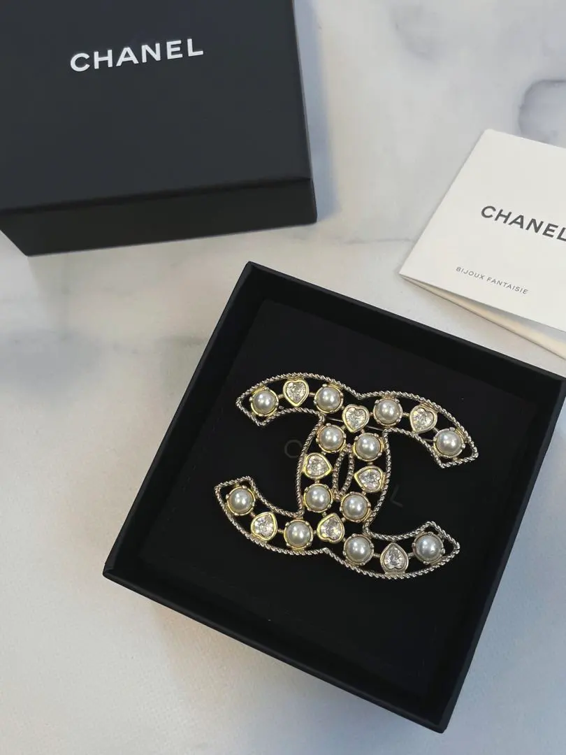 Thumbnail of CHANEL brooch, large